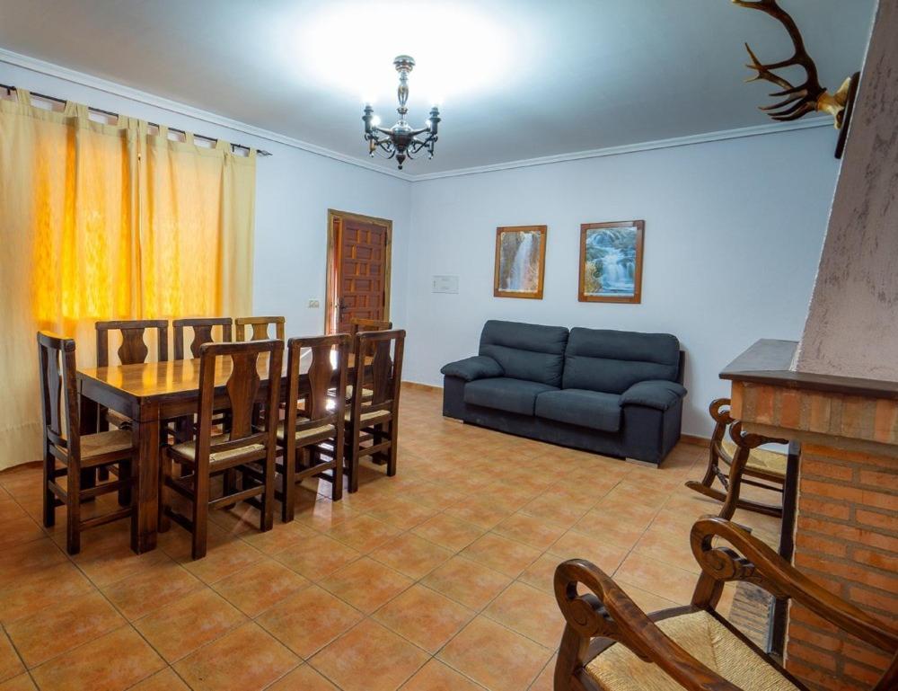 Casas Rurales Ramirez Ossa de Montiel Bagian luar foto